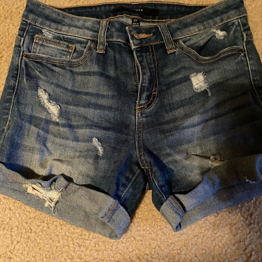 Jean shorts ~ 27